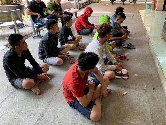 Bình Dương: Nổ súng trấn áp nhóm côn đồ tấn công cảnh sát hình sự