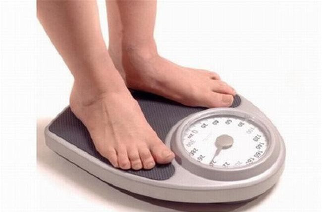 Người phụ nữ 26 tuổi bị ung thư: Bác sĩ cảnh báo có những phương pháp giảm cân ngàn vạn lần không nên lạm dụng