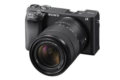 Máy ảnh lấy nét nhanh nhất thế giới về Việt Nam với giá 22,99 triệu 