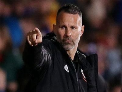 'Chết cười' với lý do Ryan Giggs ghét huyền thoại Arsenal