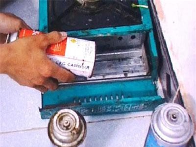 Thêm 1 vụ nổ bình gas mini ở trường học