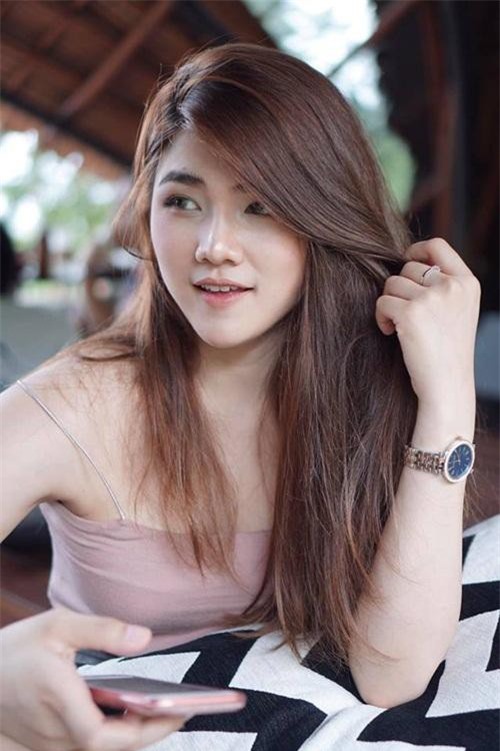 Cô gái nặng gần 1 tạ "lột xác" thành nàng thơ xinh đẹp