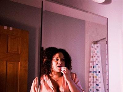 Có nên cạo lưỡi hàng ngày không?