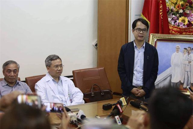 Bác sĩ xuất hiện trong clip chùa Ba Vàng lên tiếng xin lỗi người dân