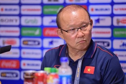 HLV Park Hang-seo không hài lòng với chiến thắng của U23 Việt Nam.