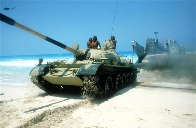 Ngac nhien chiec xe tang T-55 “Made in USA”-Hinh-4