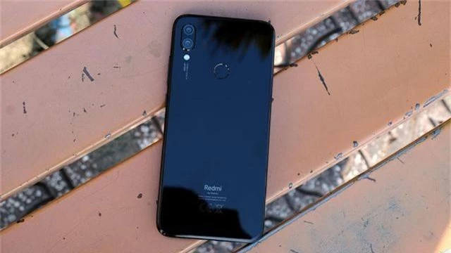 Trên tay Redmi Note 7 cấu hình mạnh giá dưới 6 triệu đồng - 1