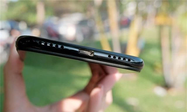 Trên tay Redmi Note 7 cấu hình mạnh giá dưới 6 triệu đồng - 8