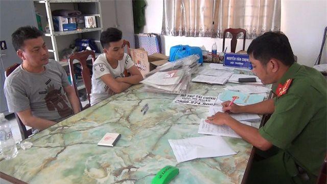 Kiên Giang: Núp bóng đại lý bán vé máy bay nhưng để cho vay nặng lãi