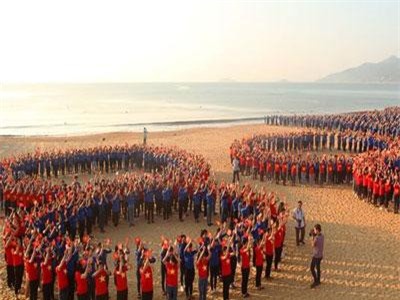 CLIP: Hơn 5.000 Đoàn viên đồng diễn mừng sinh nhật 88 năm thành lập Đoàn