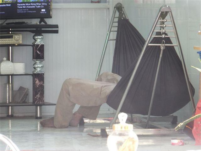 Long An: Người đàn ông tử vong trên võng gần 2 ngày với nhiều dấu hiệu bất thường