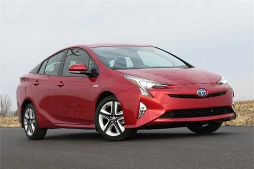 8. Toyota Prius (doanh số: 20.579 chiếc).