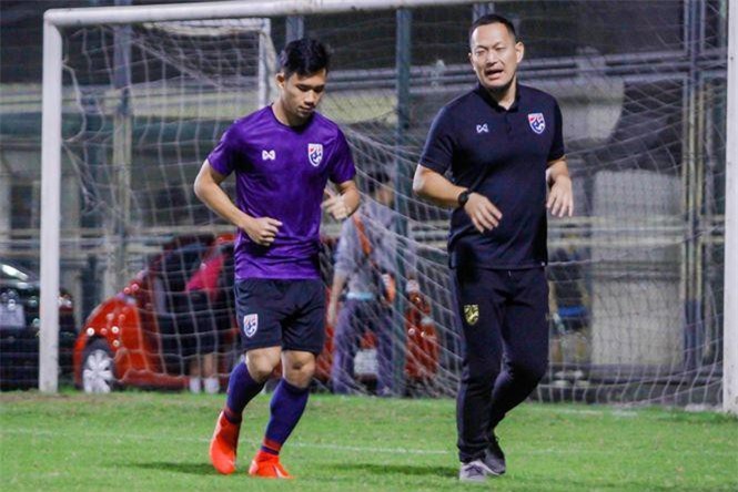 U23 Thái Lan mất nhạc trưởng trước U23 Việt Nam