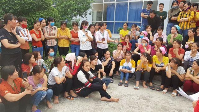 Hơn 1.200 công nhân bỏ ăn tập thể vì nghi nhà bếp dùng thực phẩm bẩn