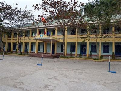 Vụ hơn 500 học sinh đồng loạt nghỉ học: Sẽ lùi thời gian chuyển trường