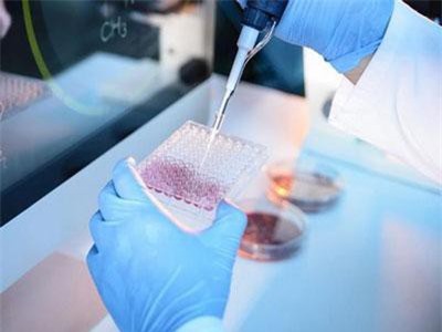 Kỹ thuật cấy ghép mới mở ra cơ hội duy trì khả năng sinh sản cho các bé trai mắc ung thư