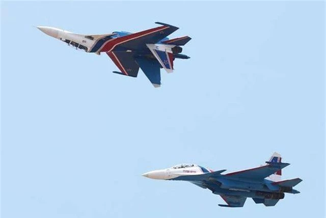 Máy bay quân sự Nga phô diễn sức mạnh tại triển lãm hàng không - 4