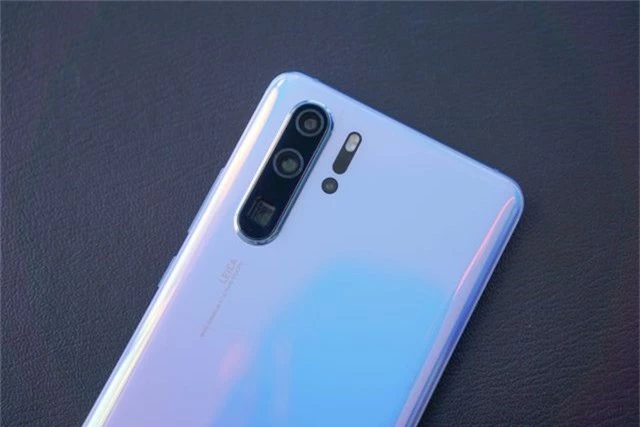 Cận cảnh Huawei P30 Pro có camera zoom 10x siêu khủng - 6