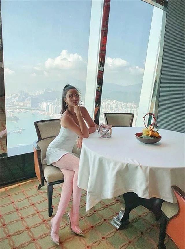 Style thời thượng của bộ đôi hot girl ăn chơi nhất Sài Thành một thời - 5