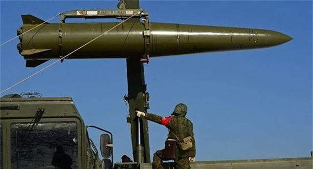 Tình báo Ukraine nghi Nga dự định đưa vũ khí hạt nhân tới Crimea - 1