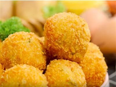 CLIP: Hướng dẫn cách làm món bánh khoai tây chiên xù