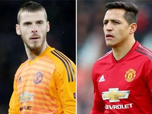 M.U nguy cơ mất De Gea vì Sanchez