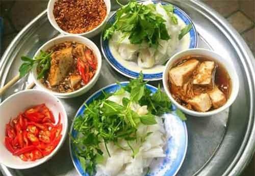 B&#xE1;nh cu&#x1ED1;n Thanh Tr&#xEC; - m&#xF3;n &#x103;n kh&#xF4;ng th&#x1EC3; kh&#xF4;ng th&#x1EED; khi &#x111;&#x1EBF;n H&#xE0; N&#x1ED9;i
