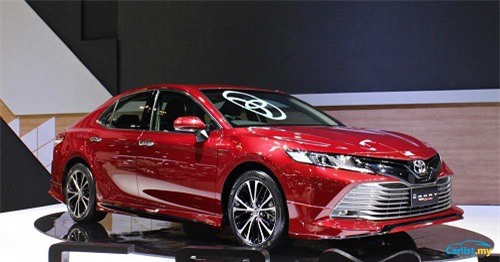 Toyota bổ sung gói độ TRD Sportivo cho Camry thế hệ mới