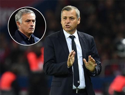 “Tôi rất vinh dự nếu mất việc vì Mourinho"
