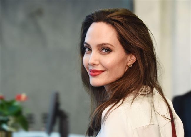Sau lùm xùm li hôn, Angelina Jolie sẽ hợp tác với Marvel trong phim mới