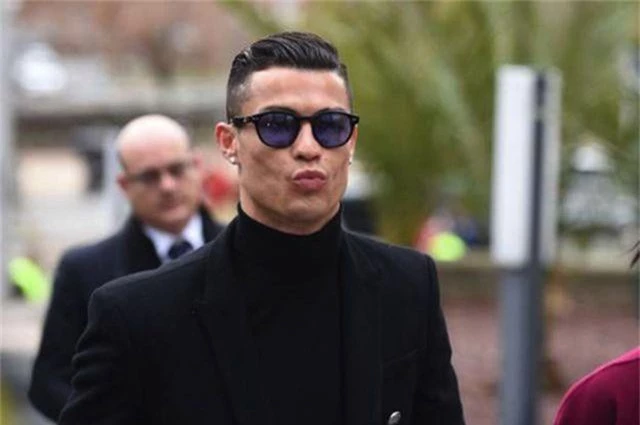 C.Ronaldo bị chỉ trích khi thoát cáo buộc hiếp dâm nhờ… đẹp trai, nổi tiếng - 2