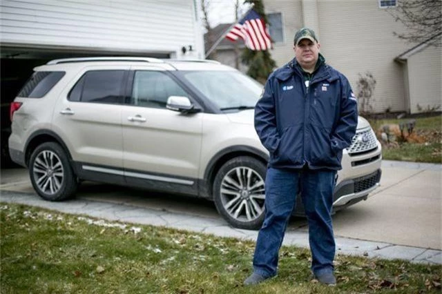 Ford bị kiện vì vấn đề rò rỉ khí thải của xe Explorer - Ảnh 1.
