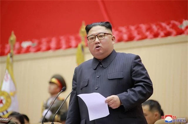 Sĩ quan Triều Tiên vừa khóc vừa ghi chép trong cuộc họp “lịch sử” với ông Kim Jong-un - 4