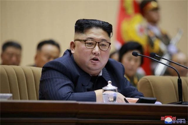 Sĩ quan Triều Tiên vừa khóc vừa ghi chép trong cuộc họp “lịch sử” với ông Kim Jong-un - 5
