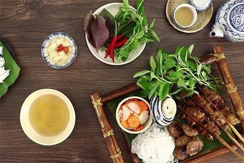 Clip: Công thức làm bún chả Hà Nội ngon không kém hàng quán