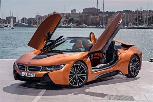 BMW i8 Roadster 2019.