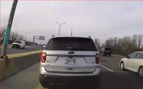 CLIP:Tranh cướp đường trên cao tốc: Được gì?