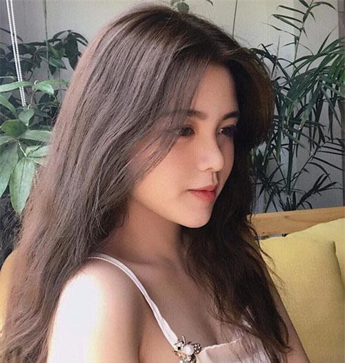 Club nữ sinh hot nhất Instagram đọ ảnh tuổi thơ: Người xinh đẹp từ bé, người bị nghi từng sửa mũi