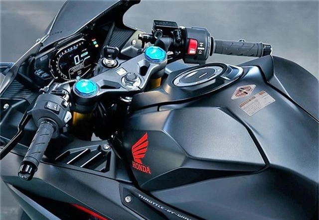 Honda CBR250RR 1.jpg