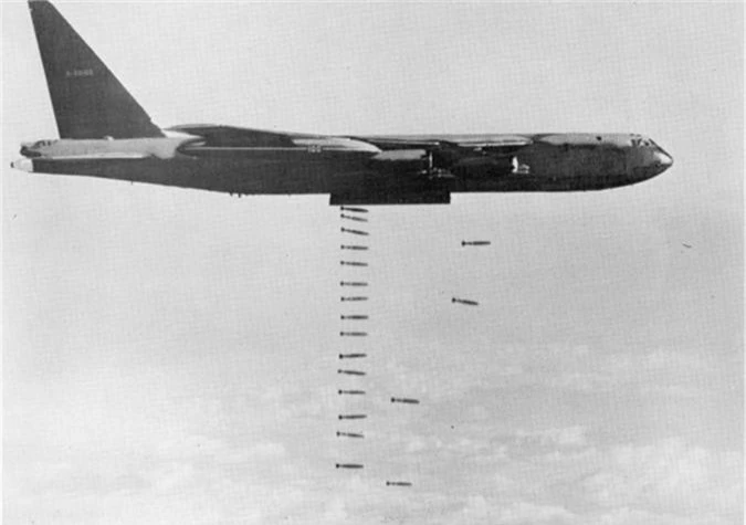 S-400 phu kin Kaliningrad, B-52 cho co manh dong keo tan tanh-Hinh-5