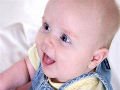 Chớ nên coi thường khi bé có quầng thâm mắt