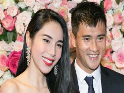 Công Vinh cãi nhau với Thủy Tiên rồi tủi thân than với con gái: Giờ mà giận mẹ thì làm gì được ở nhà!