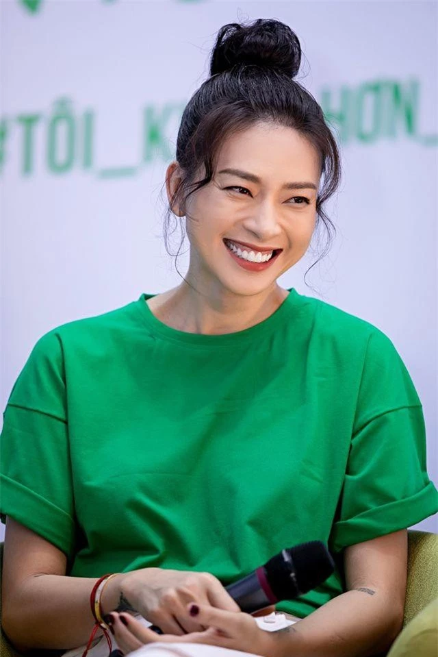 Ngo Thanh Van 7.jpg