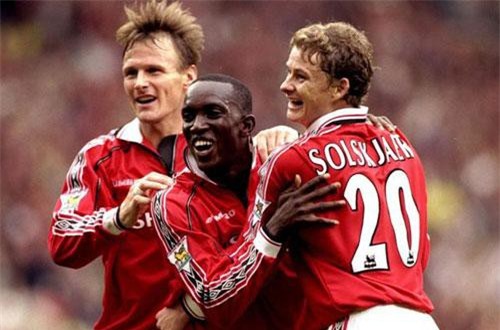 Solskjaer tái xuất sân cỏ cùng Andy Cole - Wright Yorke