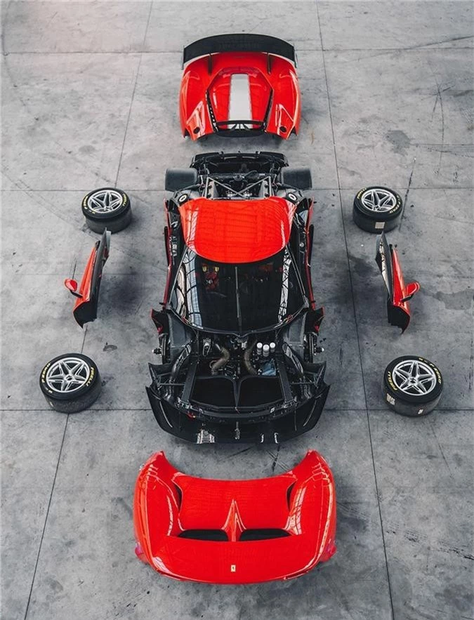 Ra mắt tuyệt phẩm Ferrari P80/C: Cực đỉnh làm siêu xe chiều khách VIP ảnh 5