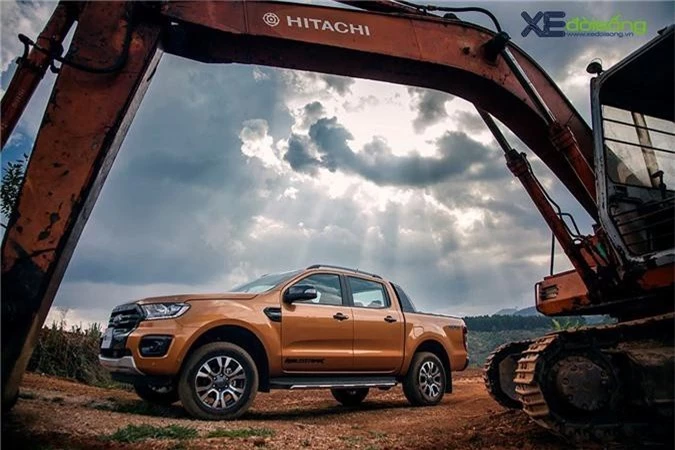 Đánh giá Ford Ranger 2019: Cải tiến mạnh mẽ động lực, giữ chắc “ngôi Vương“ ảnh 3