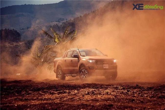 Đánh giá Ford Ranger 2019: Cải tiến mạnh mẽ động lực, giữ chắc “ngôi Vương“ ảnh 6