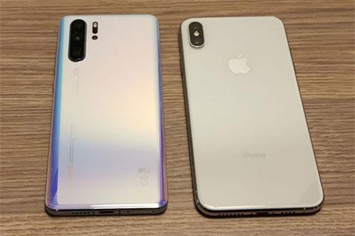 Huawei P30 Pro so kè với iPhone Xs Max