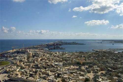 Trung Quốc dòm ngó cảng Lebanon, muốn tái thiết Syria