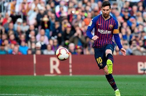 CLIP: Siêu phẩm sút phạt cực kỳ ảo diệu của Messi